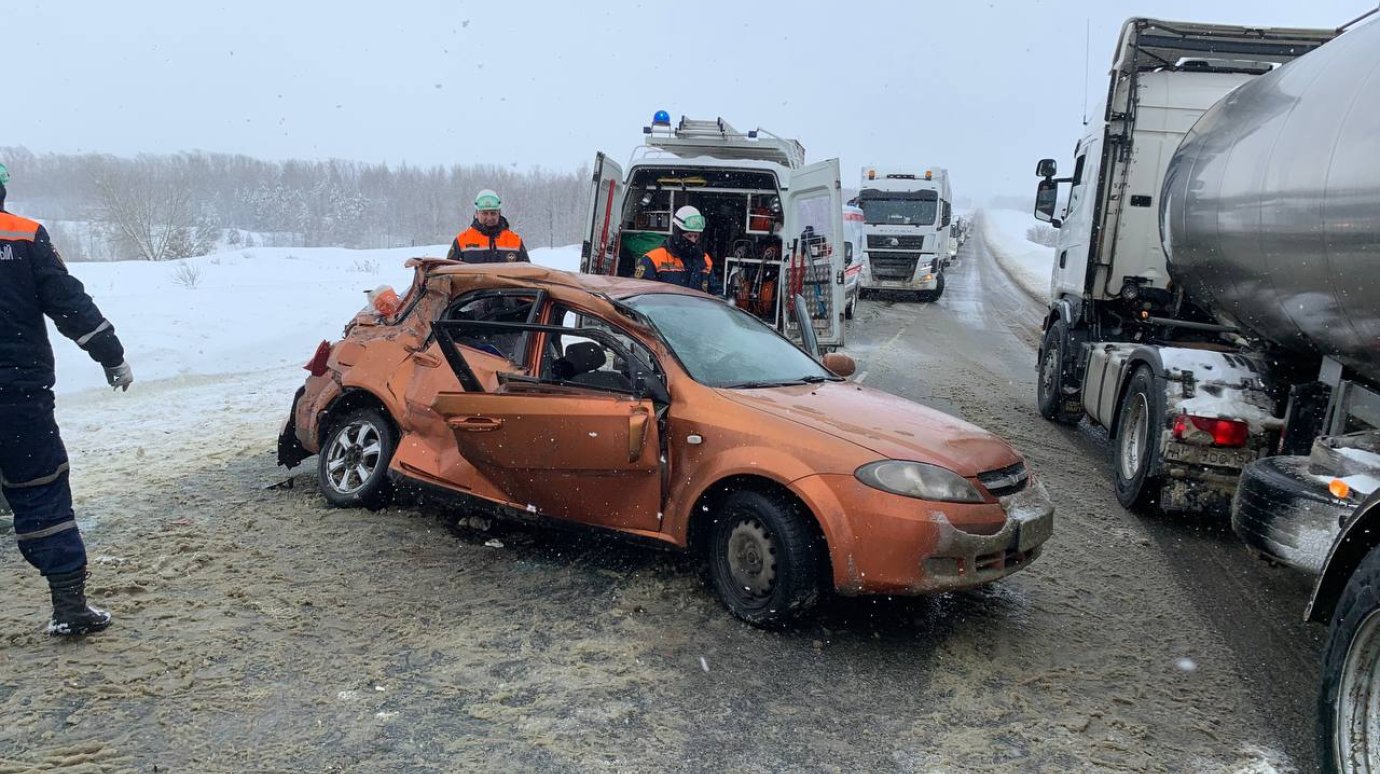 В ДТП под Богословкой пострадала 21-летняя девушка