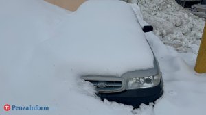 В Пензе мешающие уборке снега машины будет забирать эвакуатор