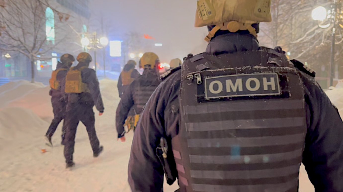 В Пензе 15 бывшим иностранцам вручили повестки в военкомат