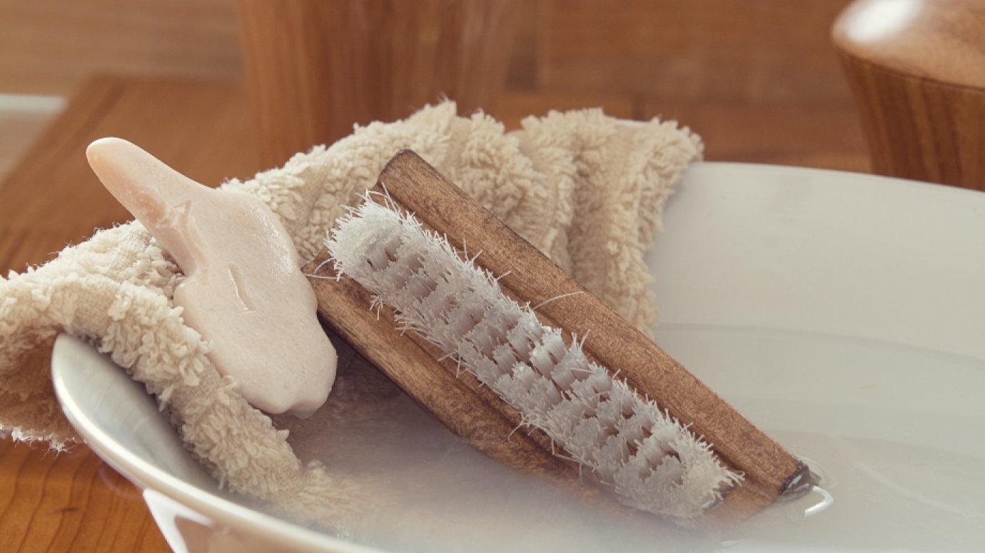 Названы разрушающие легкие средства для уборки