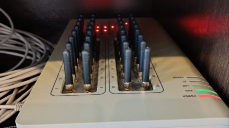 В Октябрьском районе нашли сим-боксы для телефонных мошенников