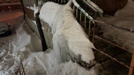 В Пензе коммунальщики забыли про старинный дом на ул. Красной