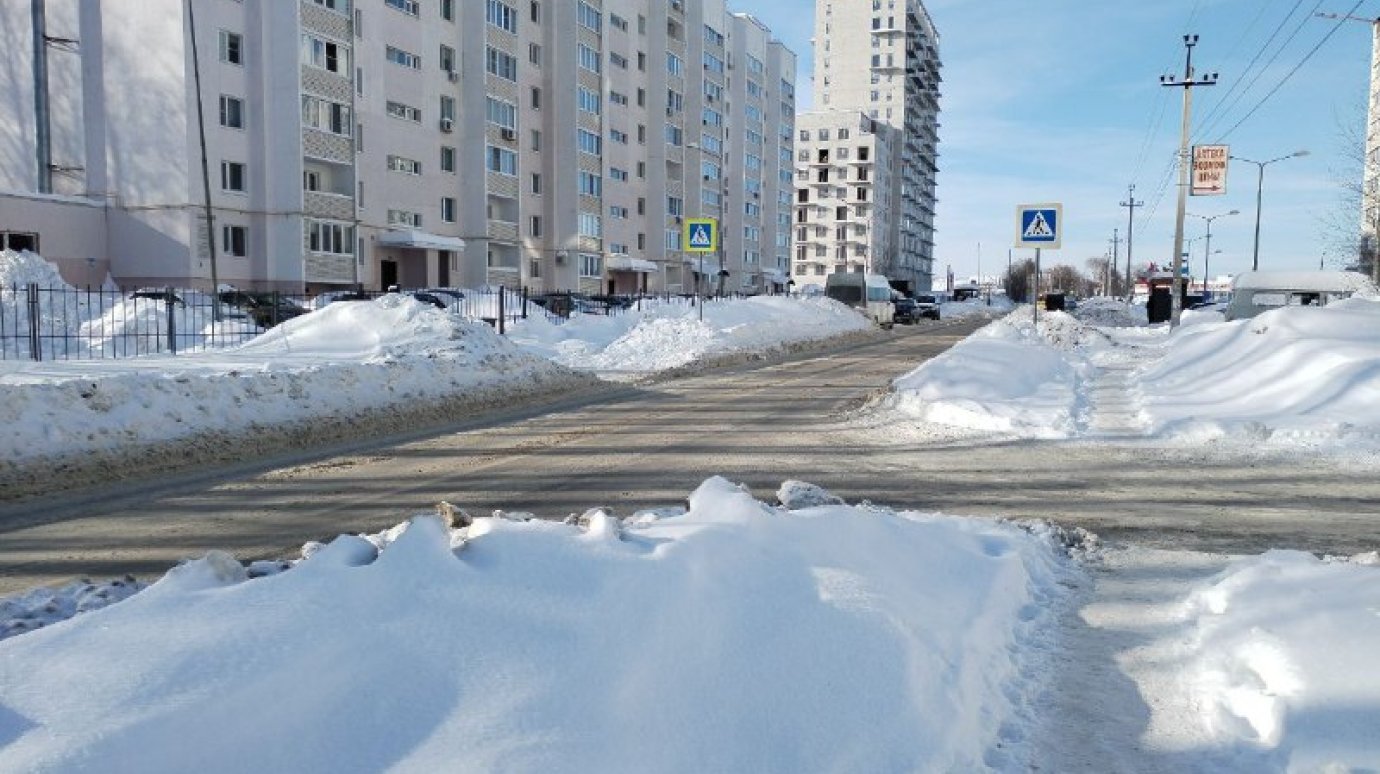 «Короли дорог» игнорируют переход на улице Тепличной