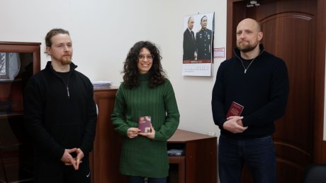 В регион переехали еще 2 иностранца, поддерживающие российские ценности