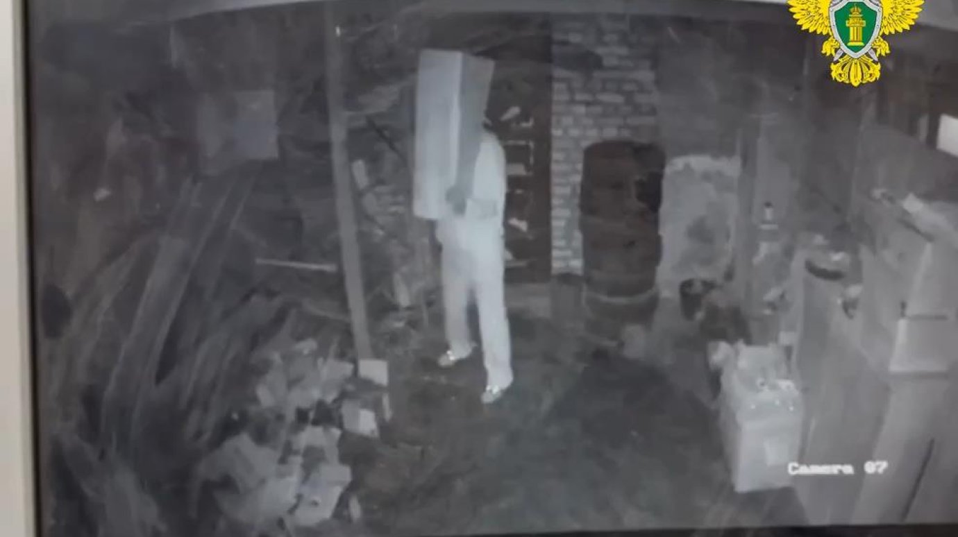 Похитителю 60 000 крышек от банок вынесли приговор