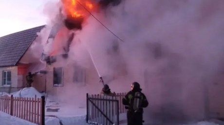 На улице Крылова в Кузнецке сгорел жилой дом