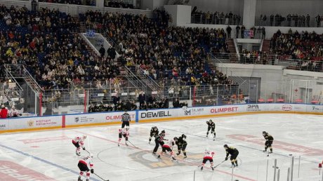 «Дизель» пропустил 4 шайбы от пермского «Молота»