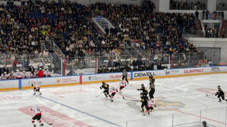 «Дизель» пропустил 4 шайбы от пермского «Молота»