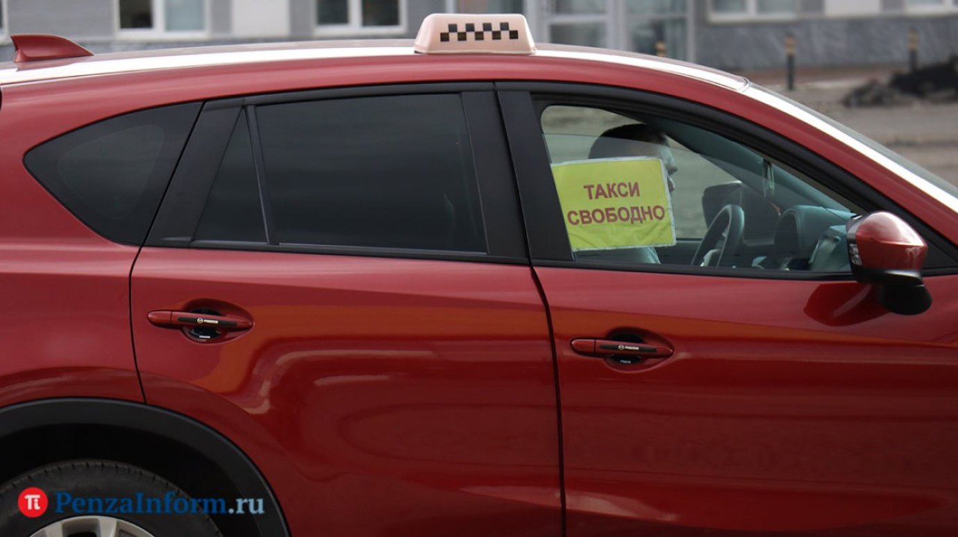 В России прекратилось обновление таксопарков из-за отсутствия автомобилей