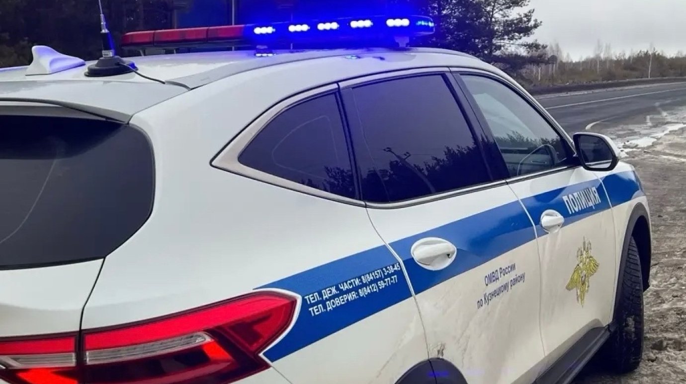 Водитель Mazda не смог доехать до Кузнецка без происшествий