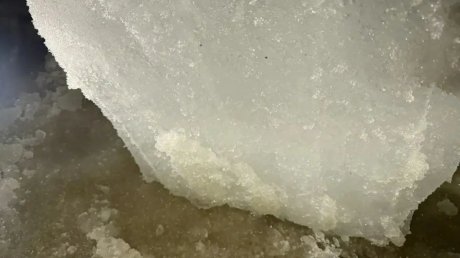 На улице Калинина женщина пострадала из-за сошедшей наледи