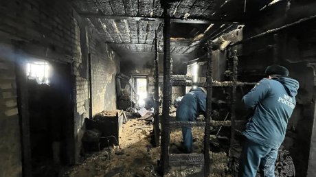 В Сосновоборском районе при пожаре пострадали 2 человека