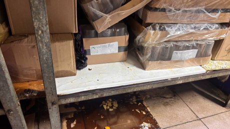 Приставы закрыли известный бар на улице Московской