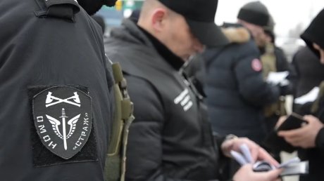 В Пензе вручили повестки в военкомат 22 новым гражданам России