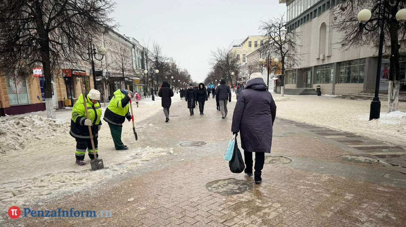 Олег Мельниченко поручил начать месячник по благоустройству