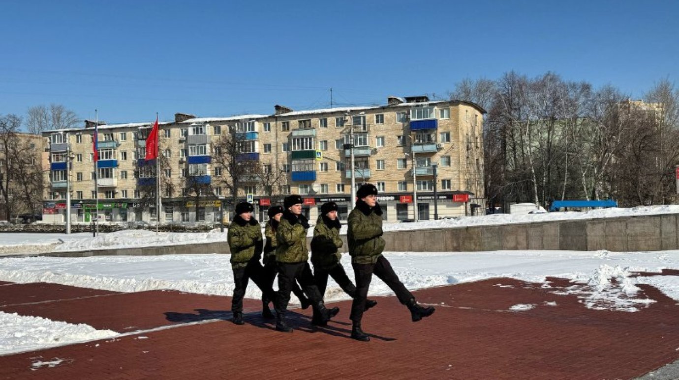 У памятника Победы в Пензе выставили Пост № 1