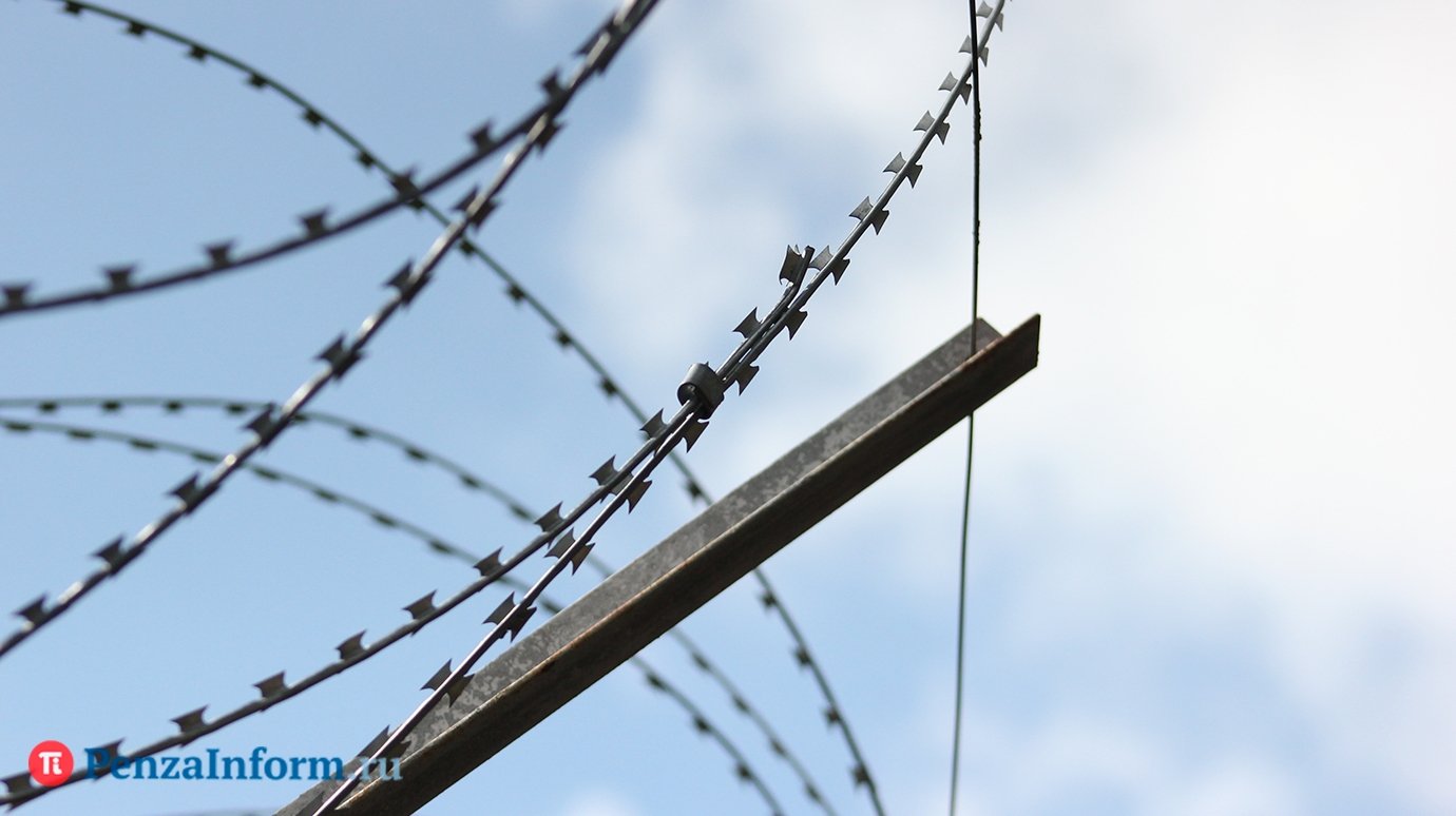 Россиянин получил 18 лет колонии за зарисовки в Крыму