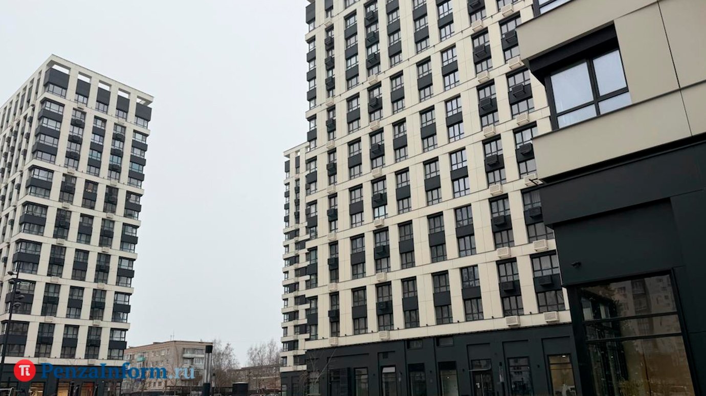 Стоимость нового жилья в России посчитали в зарплатах