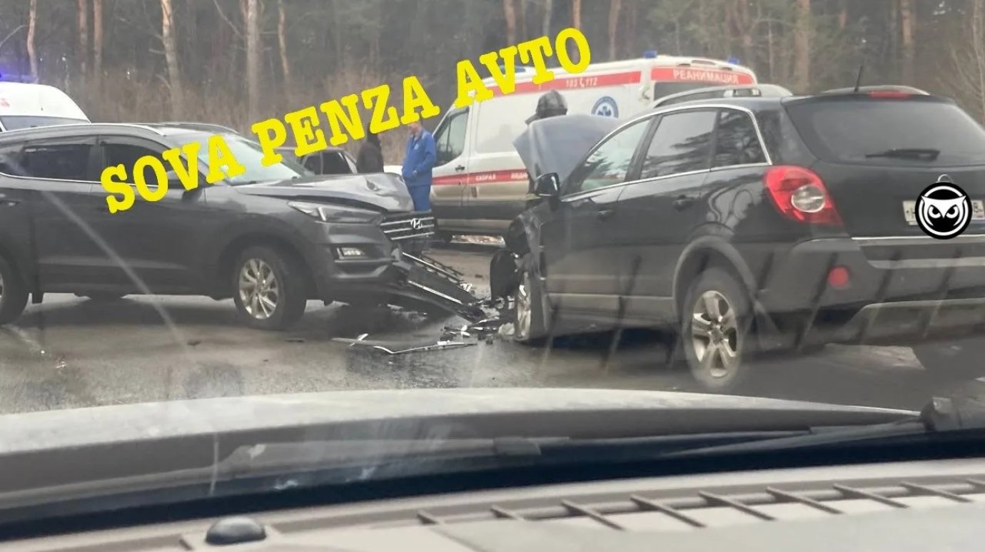В ДТП с участием 3 машин в Пензе пострадал человек