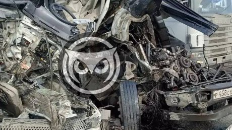 В Спасском районе столкнулись 4 грузовика