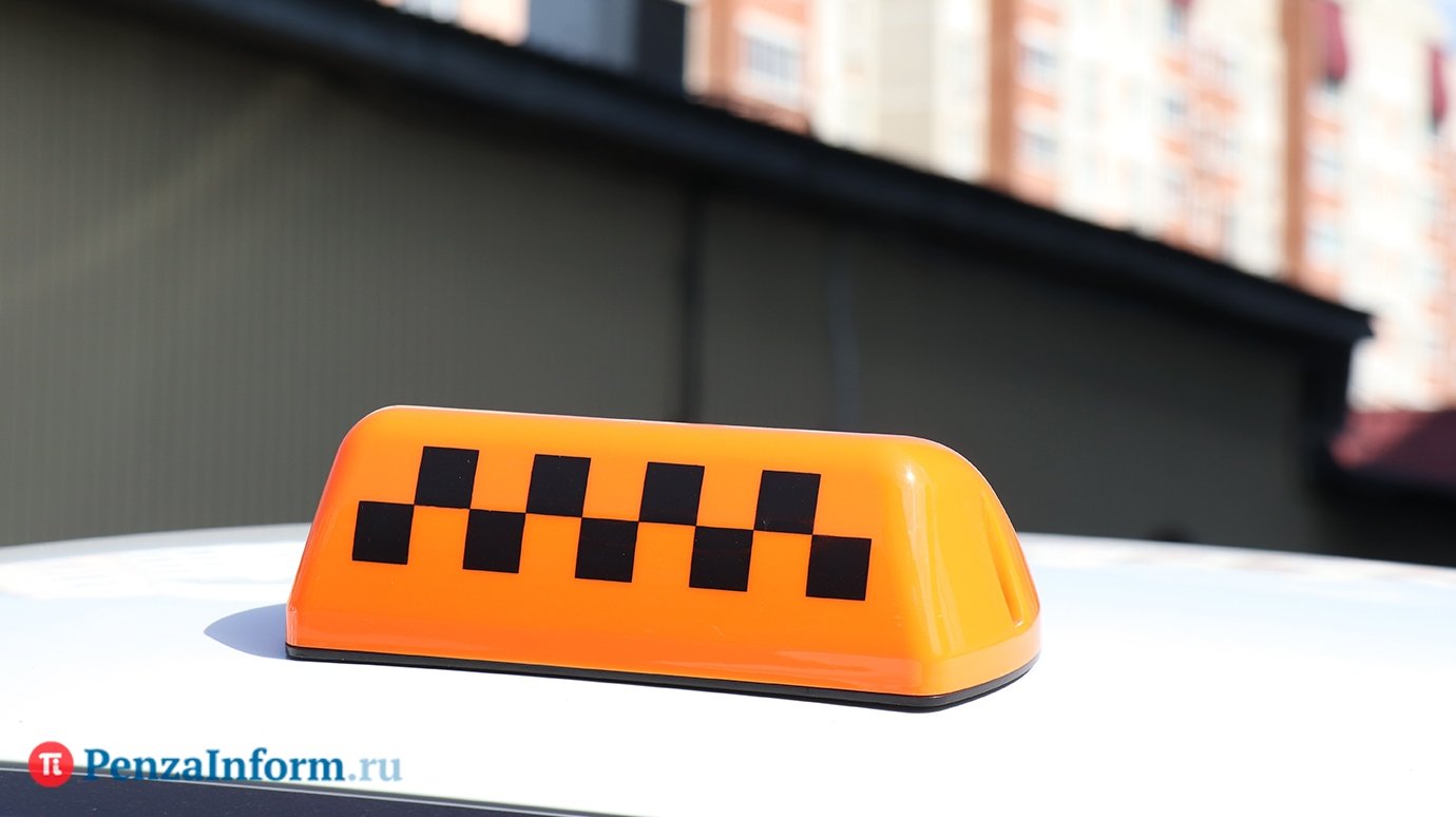 Таксисты раскритиковали идею обязательной покупки электромобилей