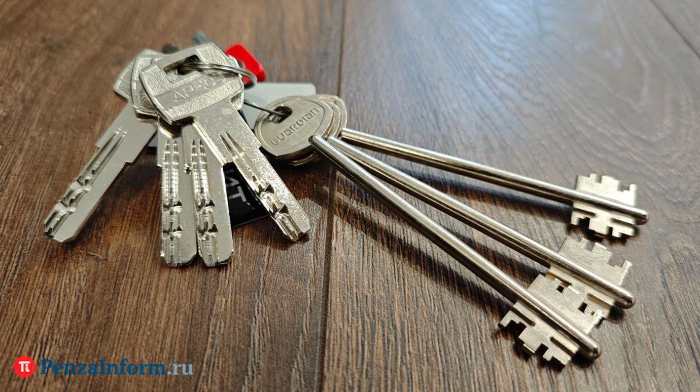 Названы регионы России с квартирами по цене телефона