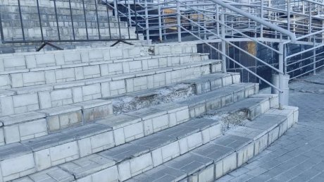 На лестнице ДВС «Сура» «растаяли» ступеньки