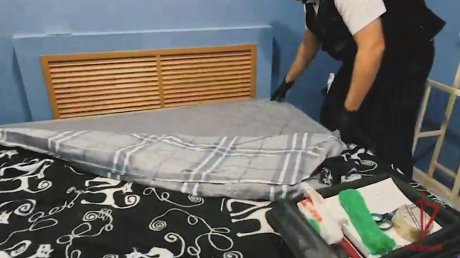 Появилось видео из «массажного салона» с проститутками