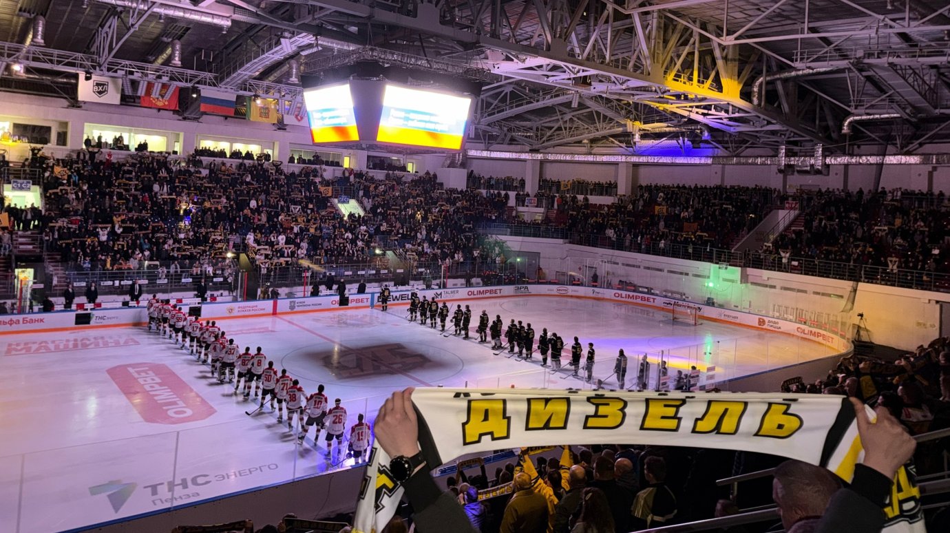 «Дизель» уступил «Нефтянику» и завершил сезон