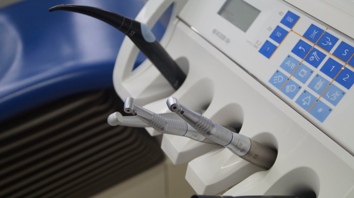 Стоматологический бур провалился в бронхи россиянина во время лечения зубов в клинике