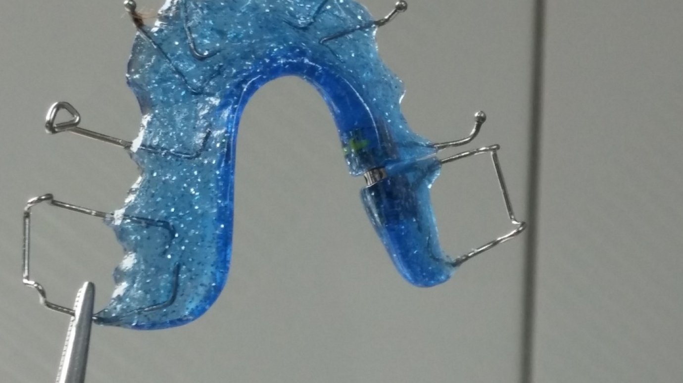 Россияне перешли на наборы для самолечения зубов ради экономии