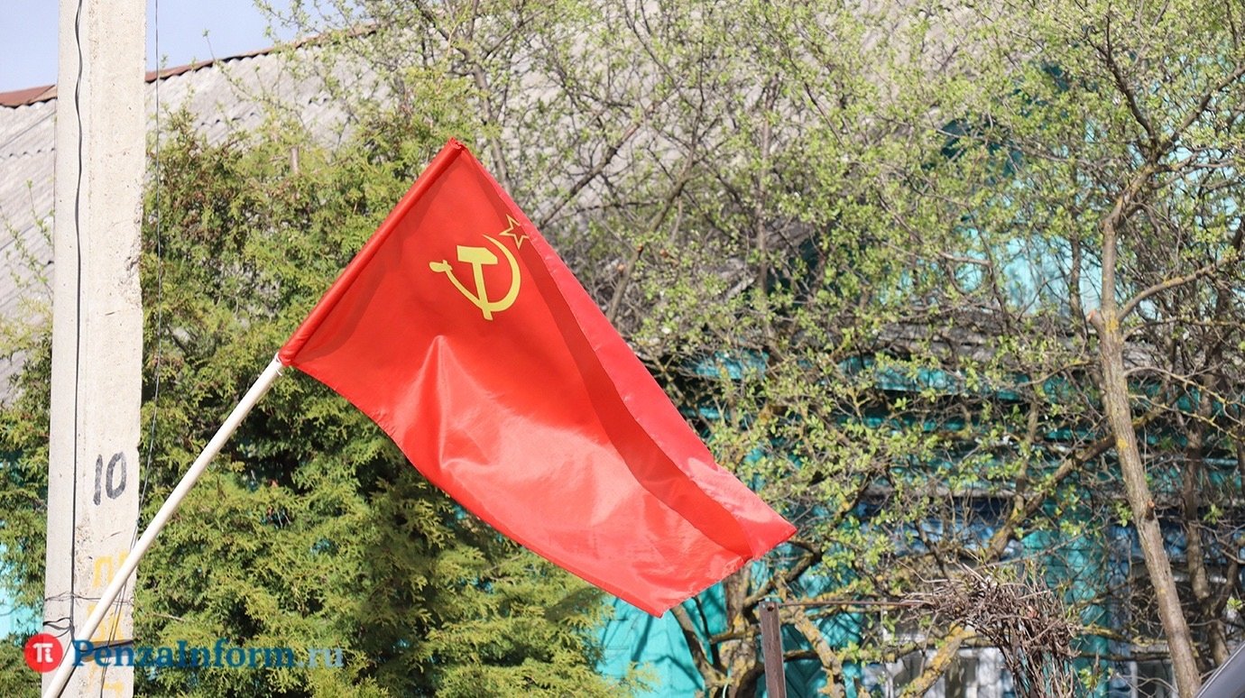 На магазинах Пензы должны появиться флаги