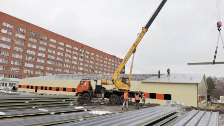 В Пензе продолжается возведение стационара скорой медпомощи