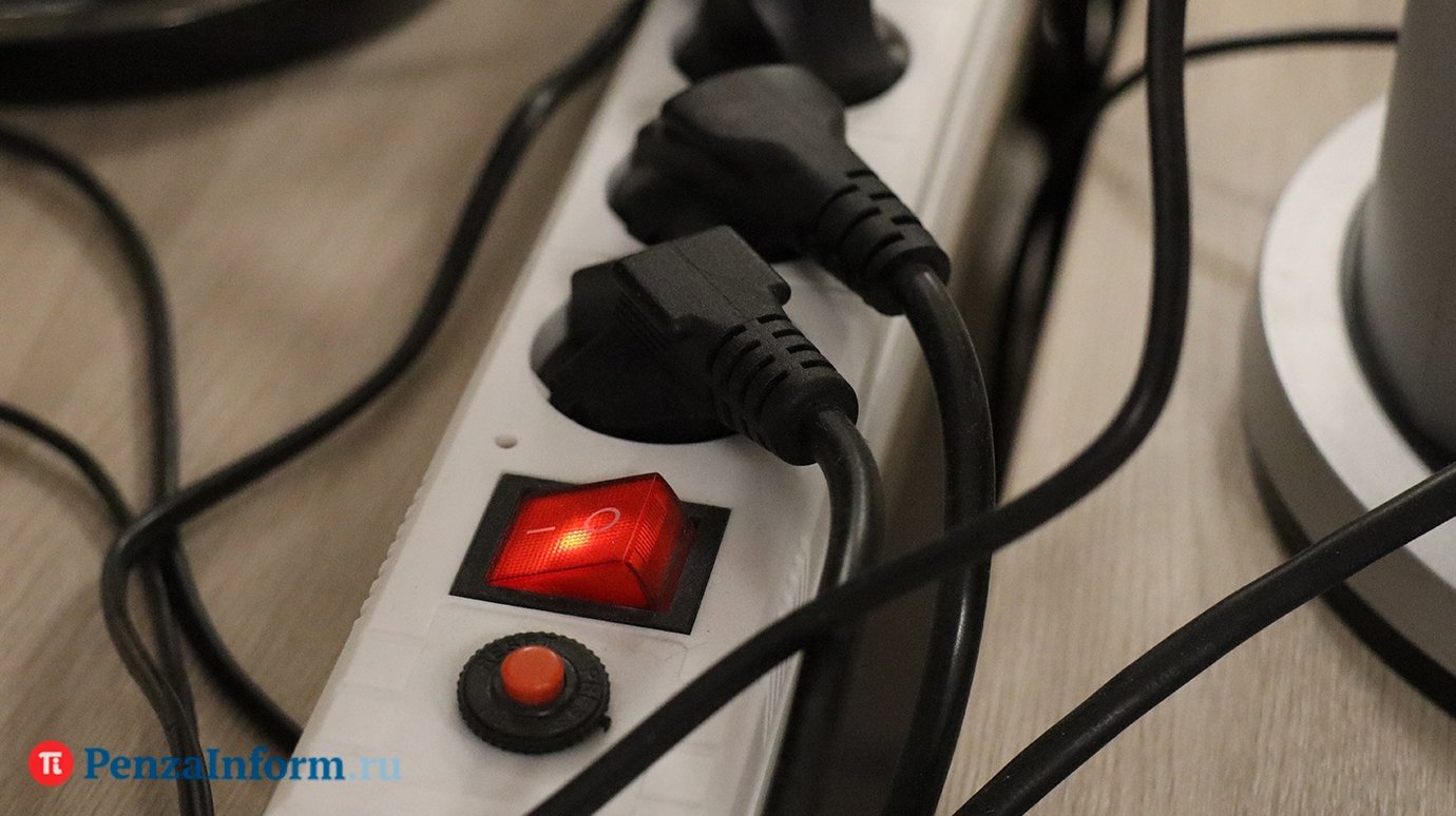 Названы адреса в Пензе, где отключат свет 15 апреля