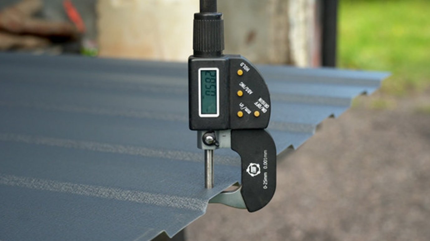 «Честная толщина»: крыша не потечет, забор не упадет