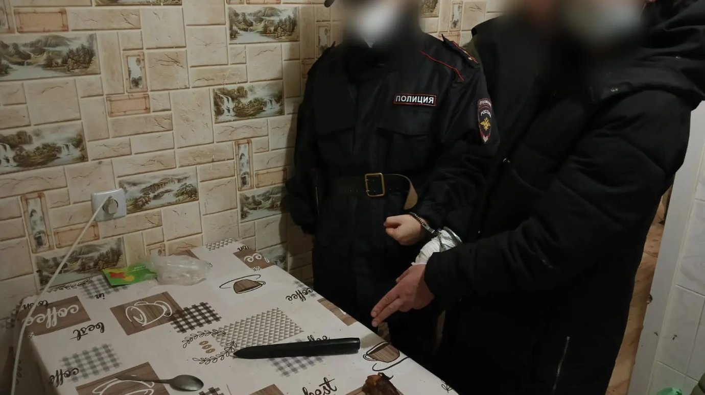 Жительница Каменки убила мужа и попросила помощи у экс-супруга