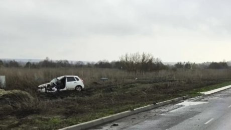 В Пензенском районе водитель погиб в ДТП с опрокинувшейся «Ладой»