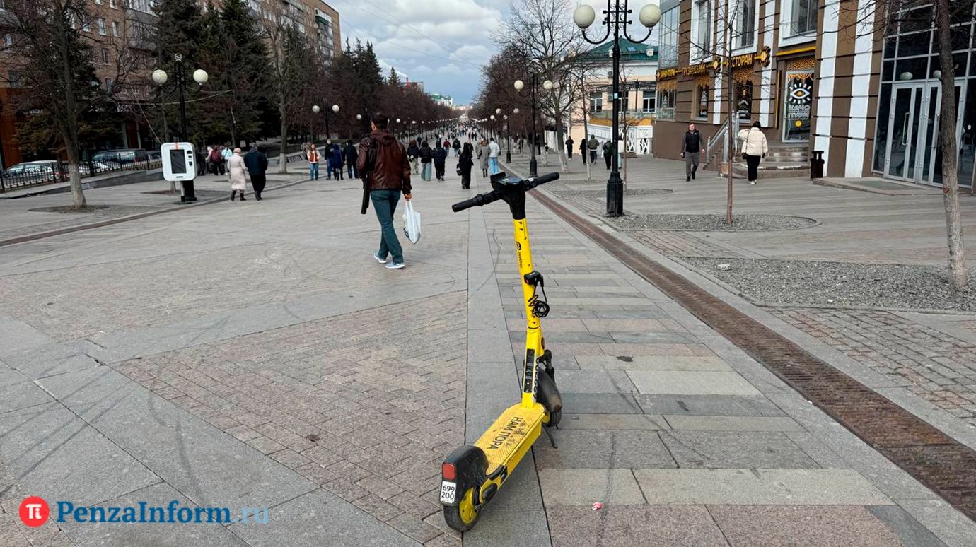 С карт самокатчиков-нарушителей начали списывать деньги