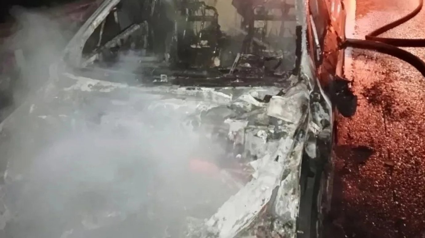 На трассе в Городищенском районе загорелся легковой автомобиль