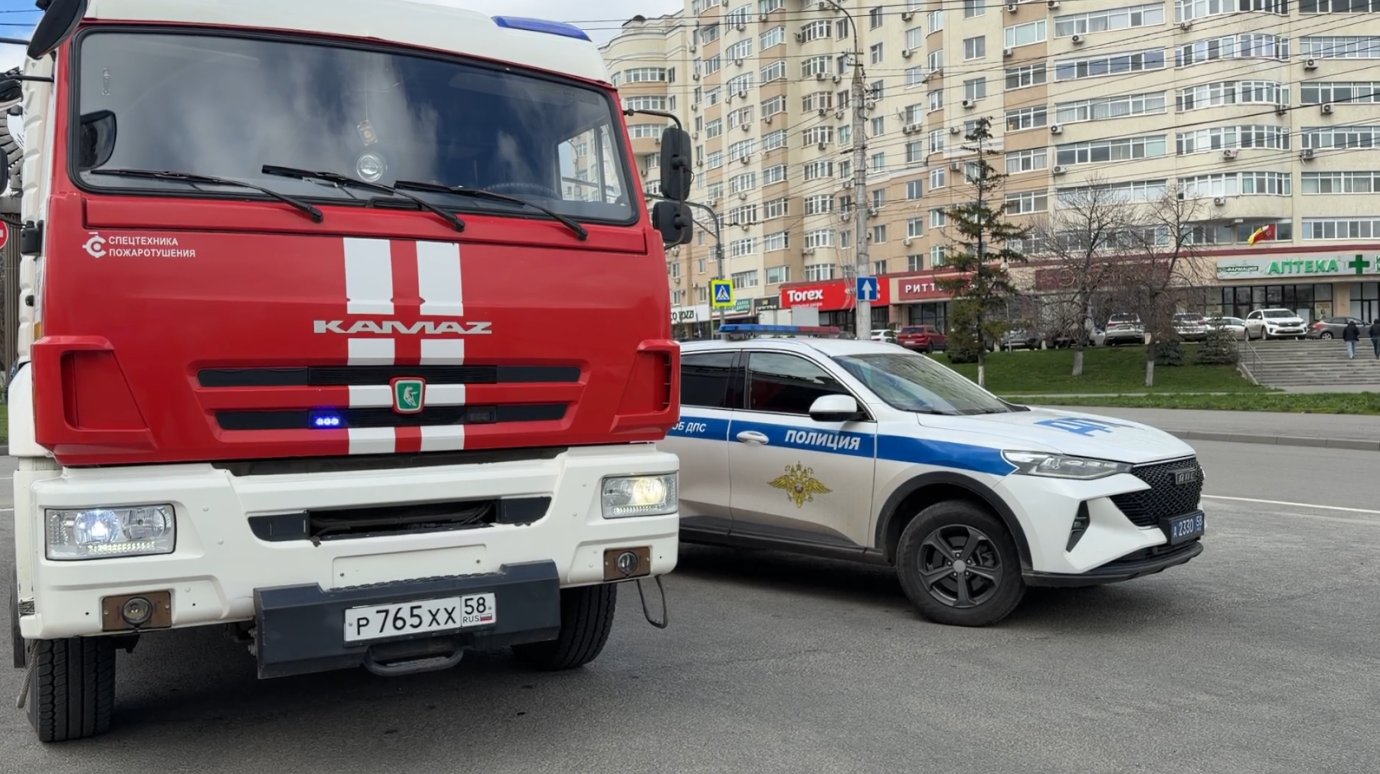 В Пензе накажут 3 водителей, не пропустивших пожарную машину