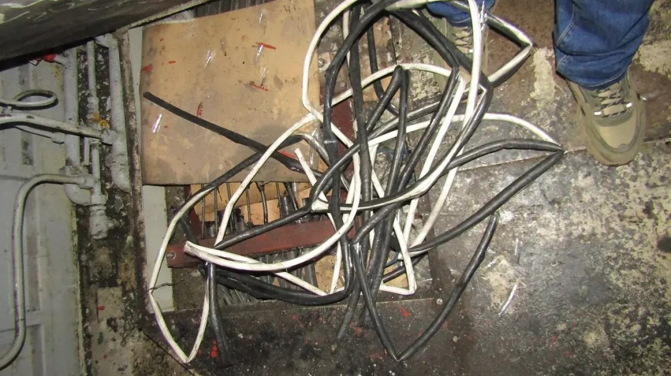 Работники станции Пенза-III промышляли кражами кабелей