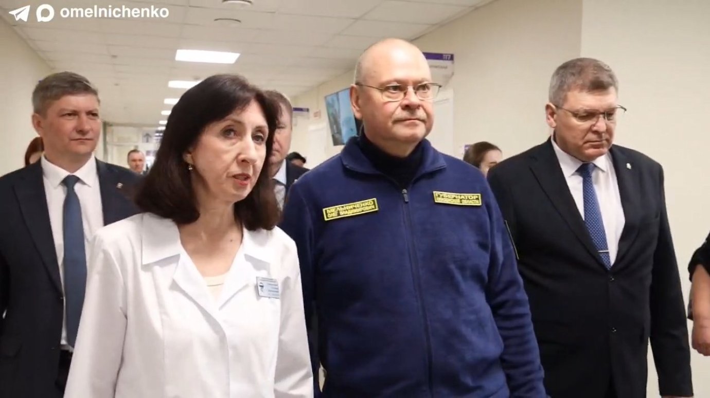 Олег Мельниченко осмотрел новую поликлинику в Кузнецке