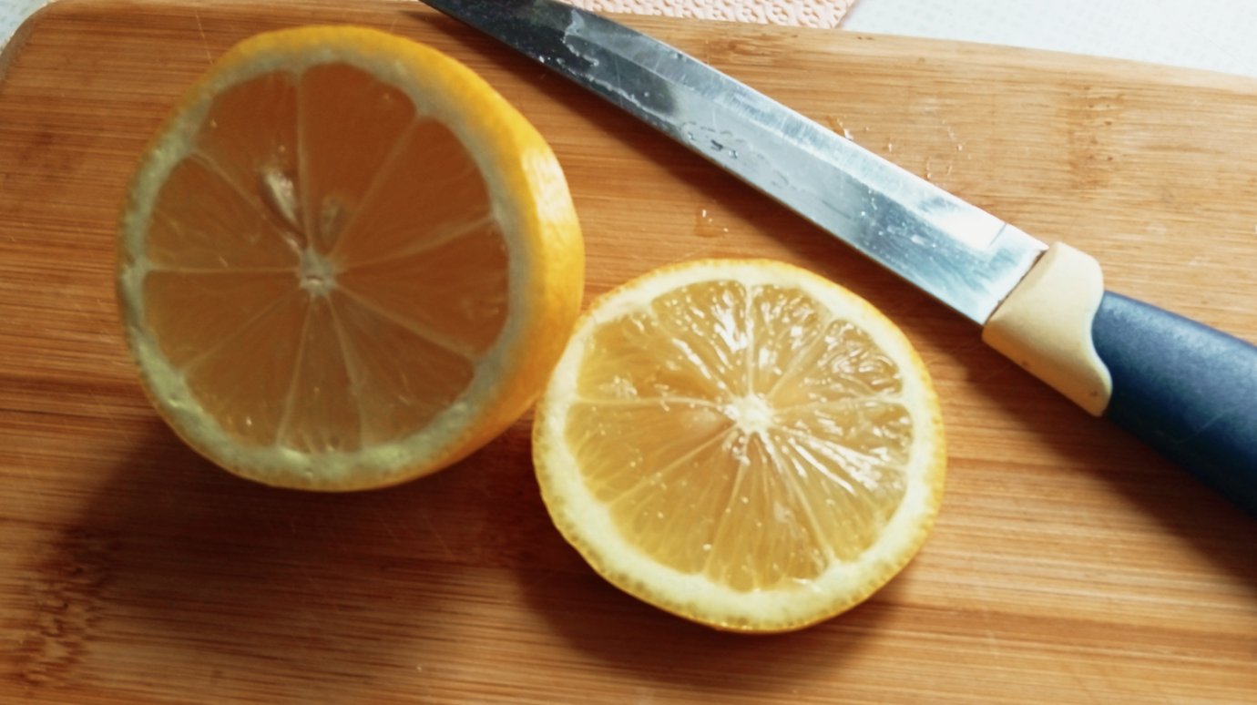 Популярная российская блогерша нашла необычный способ осветлить волосы дома