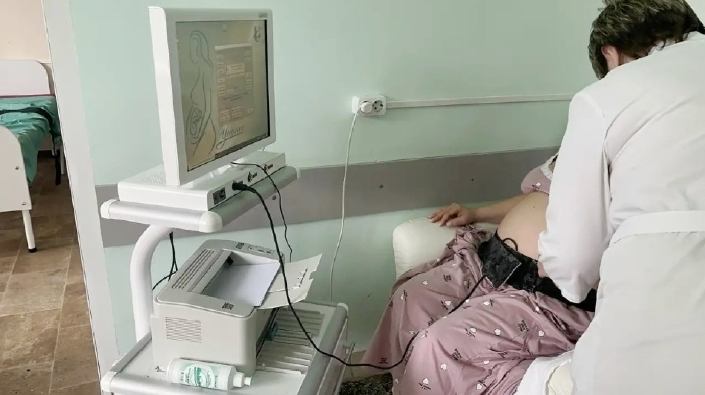 В пензенском роддоме появились 10 новых аппаратов КТГ