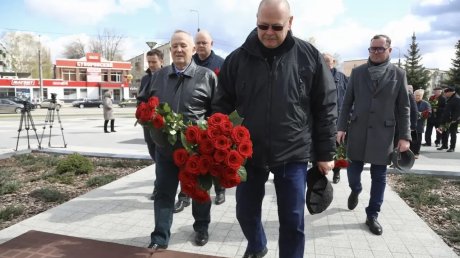 Губернатор призвал с благодарностью хранить память о Василии Бочкареве