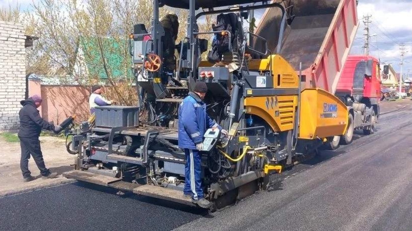 В Пензе обновляют асфальт на улице Долгорукова