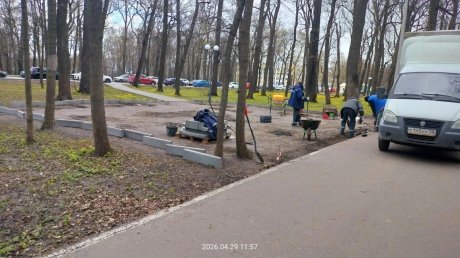 На Олимпийской аллее готовятся к устройству бетонной площадки
