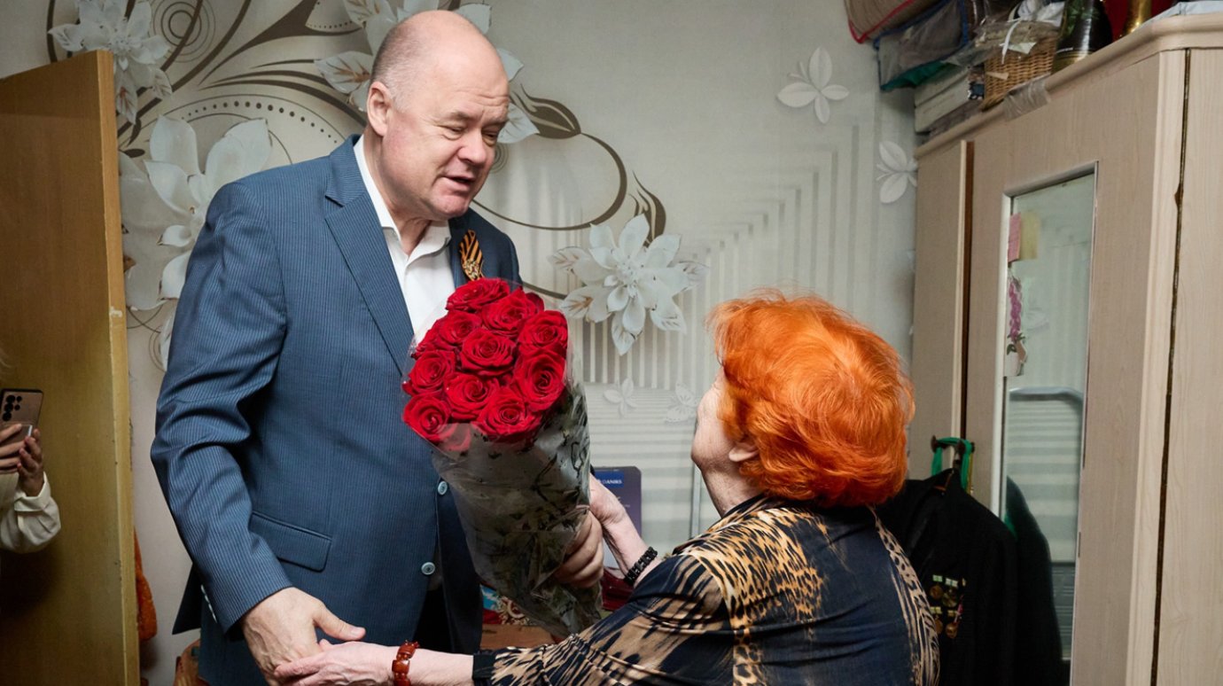 Вадим Супиков поздравил ветеранов с наступающим Днем Победы