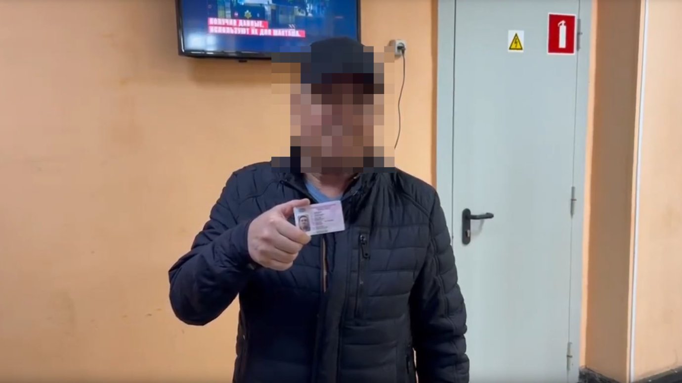 В Мокшане участнику СВО вернули права без проверки знаний ПДД