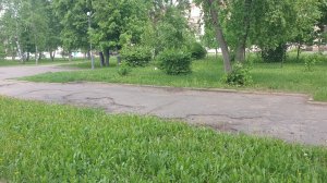 В сквере Дружбы осталась только одна лавочка